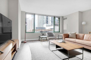 Streeterville 2BR w Deck Gym nr Beach Park CHI-589
